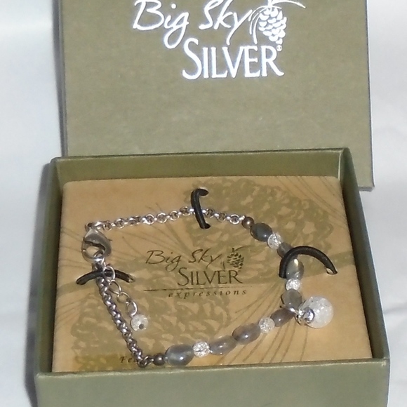 Big Sky Silver Bracelet Featuring Labradorite & Ice Flake Quartz - About 7.25" - Picture 3 of 6